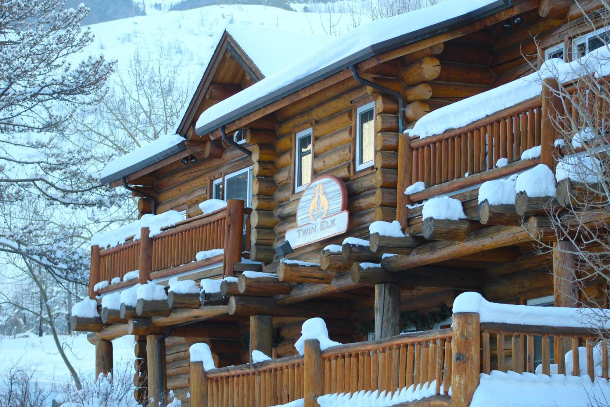 Rock Creek Resort Ред-Лодж Экстерьер фото