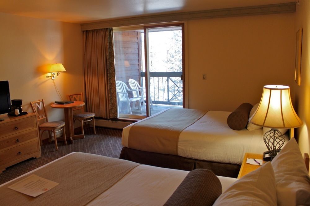 Rock Creek Resort Ред-Лодж Экстерьер фото